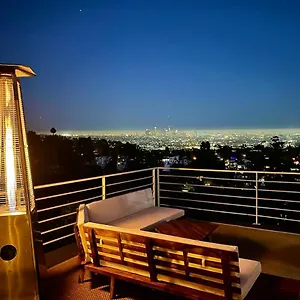 https://hollywood-hills-1940s-mansion.topanaheimhotels.com